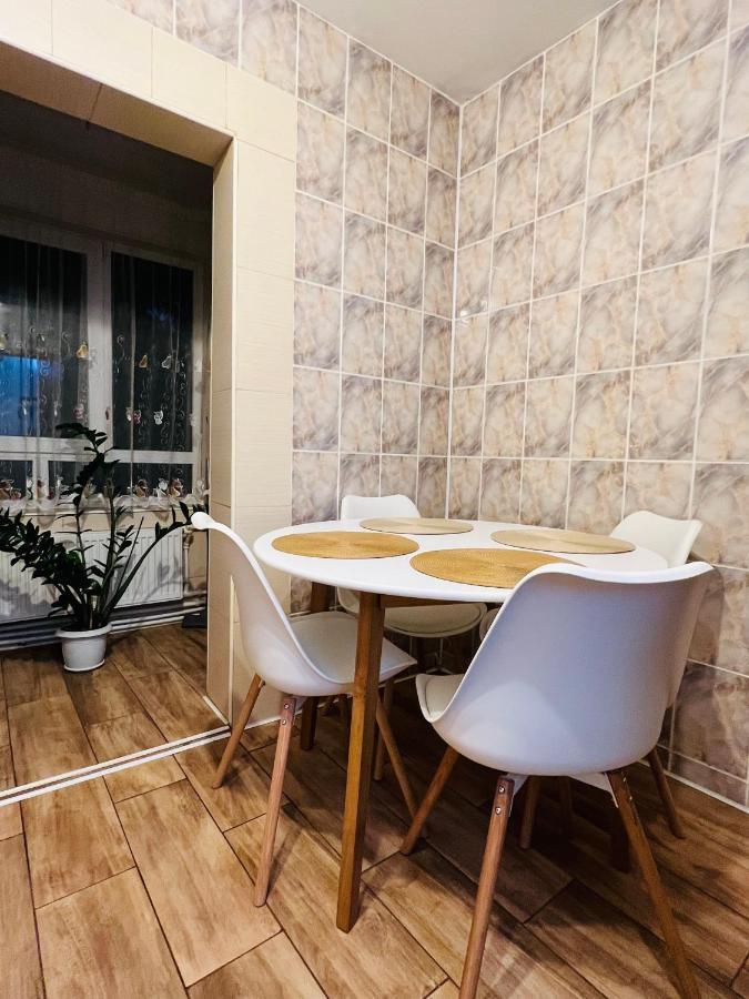 Altheda Living Tineretului E8 Appartement Suceava Buitenkant foto